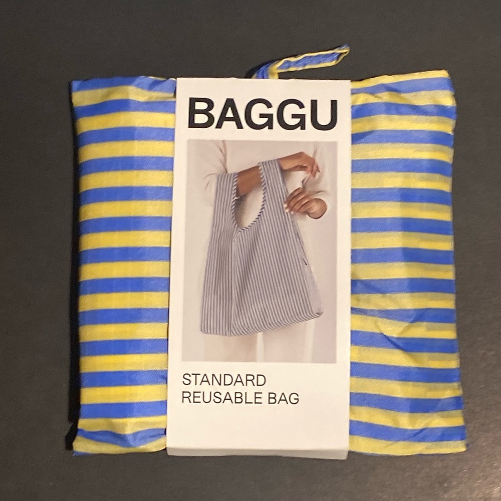 NWT BAGGU BLUE THIN STRIPE Standard Size Reusable Bag